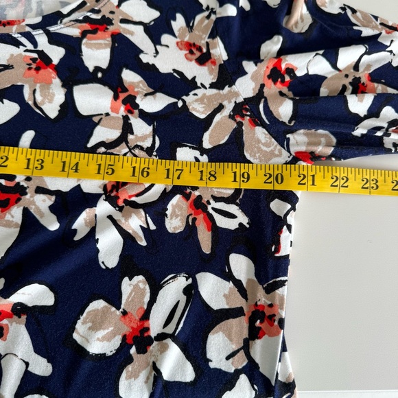 Grace Elements XL Floral Asymmetrical Hem Tunic Top Stretchy Artsy Print Casual - Picture 9 of 11